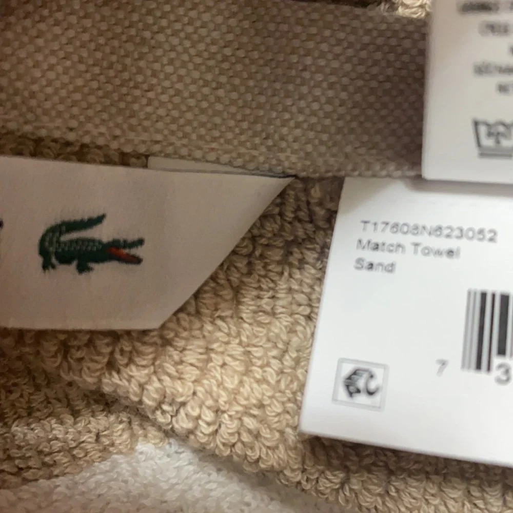Lacoste nwt sand